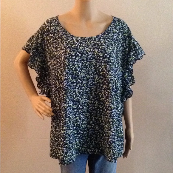 (SOLD) Plus Size Michael Kors Flutter Sleeve Top - Picture 1 of 6